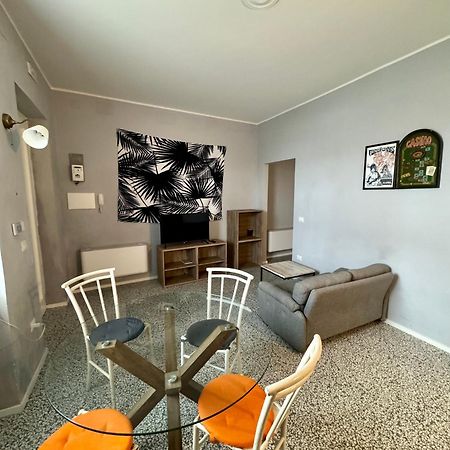 4 Balconi Rooms Paladini B&B E Appartamenti Лечче Экстерьер фото