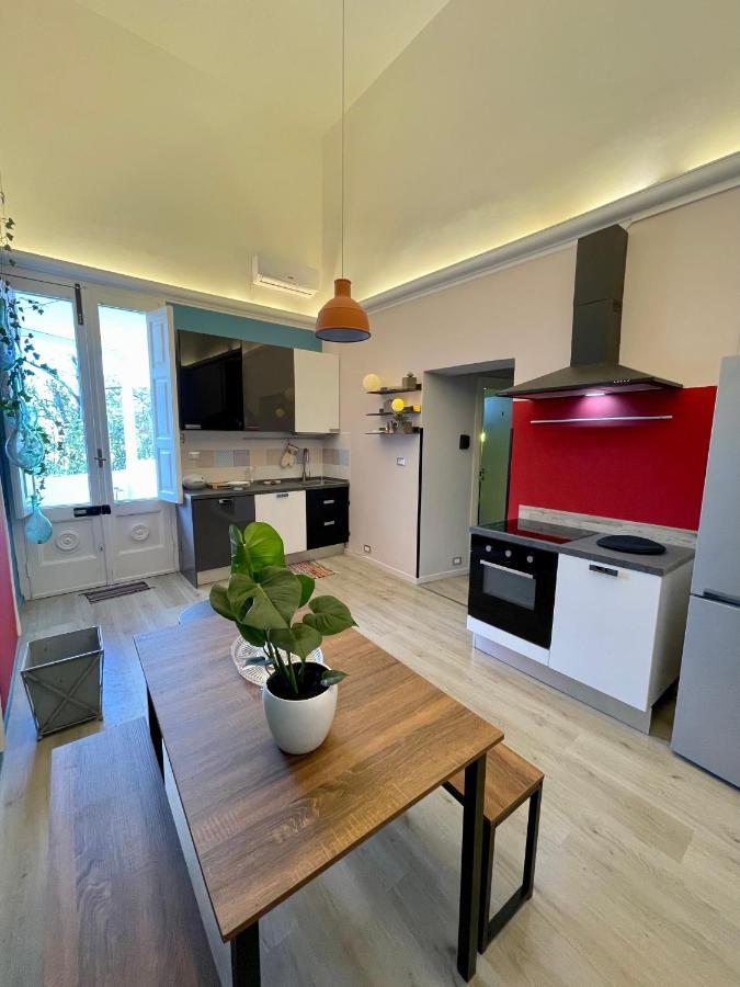 4 Balconi Rooms Paladini B&B E Appartamenti Лечче Экстерьер фото