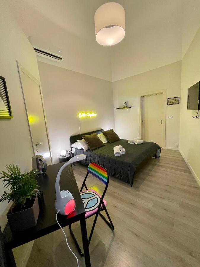 4 Balconi Rooms Paladini B&B E Appartamenti Лечче Экстерьер фото