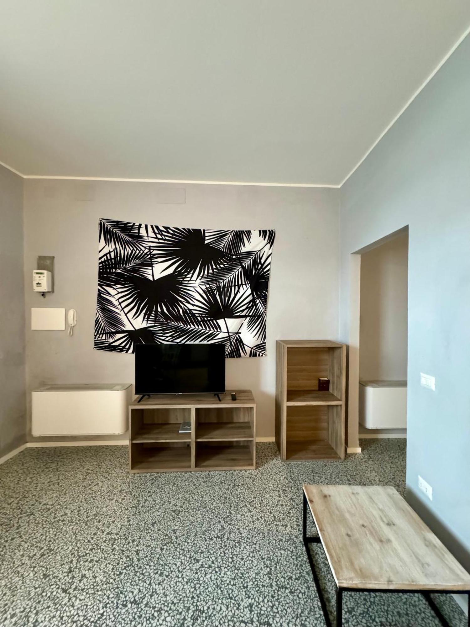 4 Balconi Rooms Paladini B&B E Appartamenti Лечче Экстерьер фото