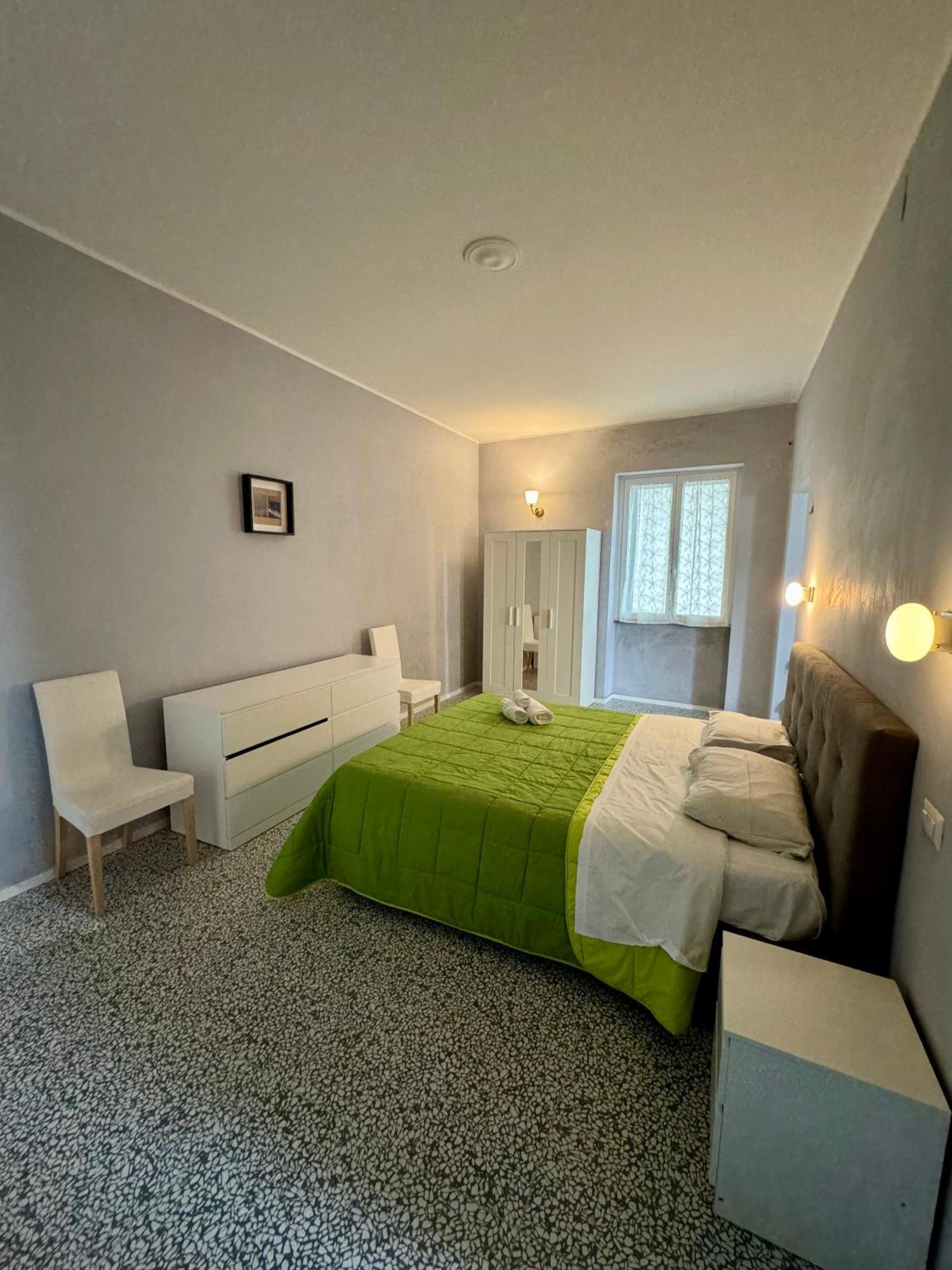 4 Balconi Rooms Paladini B&B E Appartamenti Лечче Экстерьер фото
